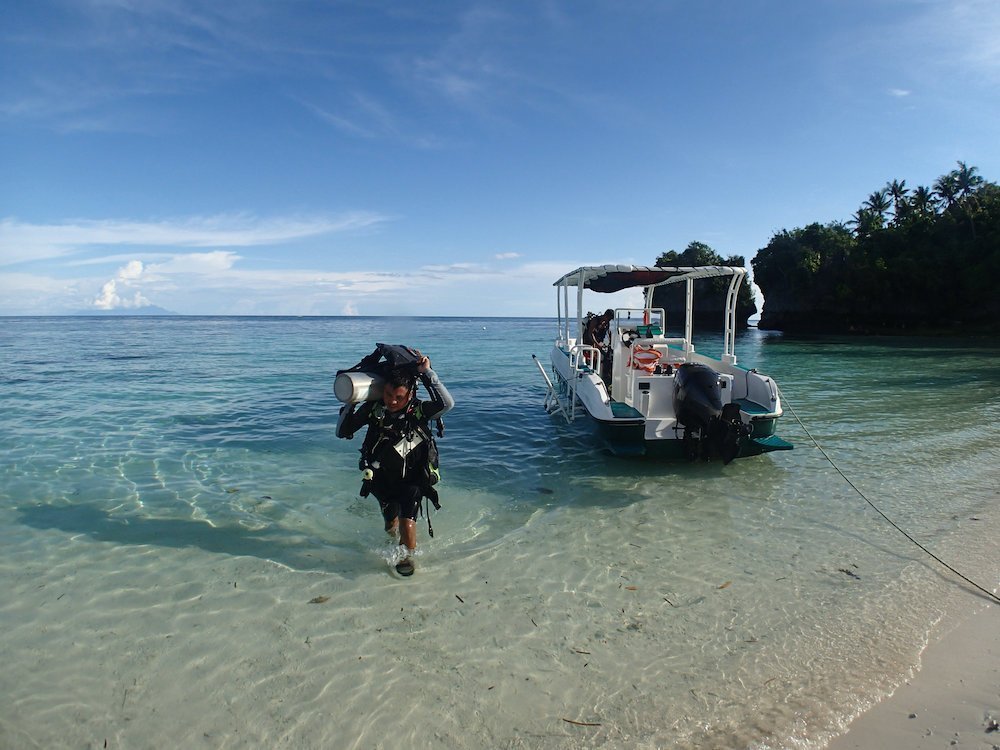 Amun Ini Beach Resort & Spa diving spot